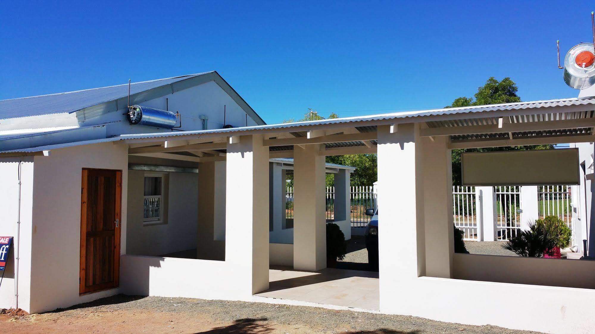 Nguni Country Lodge Middelburg エクステリア 写真