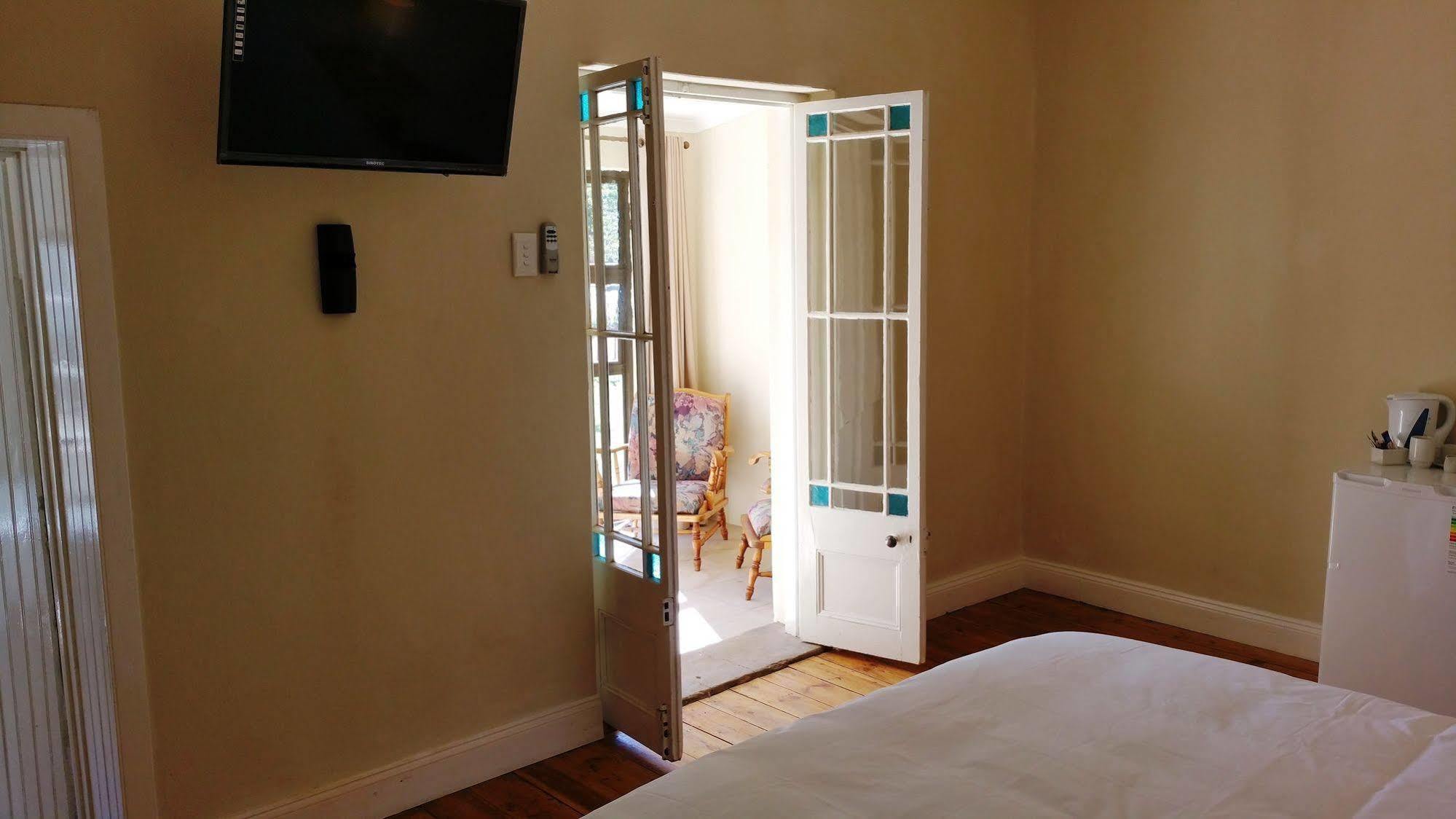 Nguni Country Lodge Middelburg エクステリア 写真