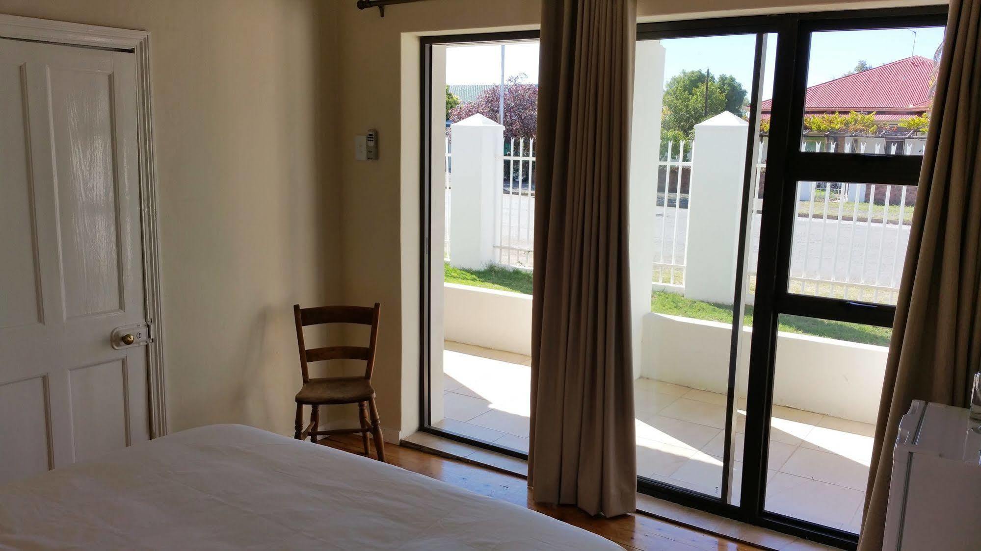 Nguni Country Lodge Middelburg エクステリア 写真
